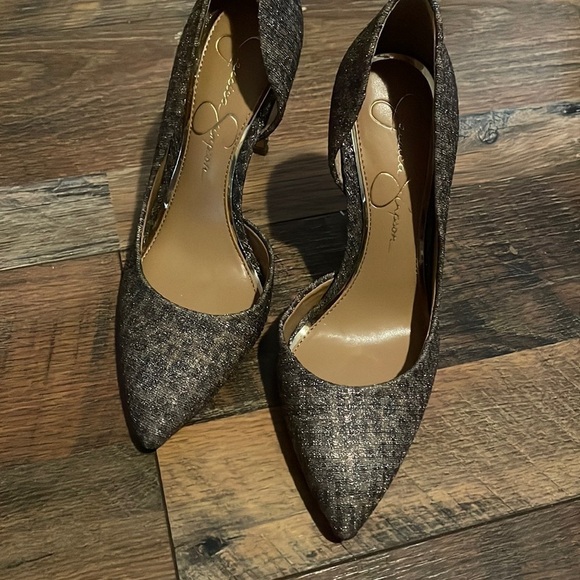 Jessica Simpson Heels in excellent condition. Size 5 1/2. - Picture 1 of 4